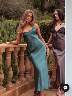 Selfie Leslie Twilight Tango One-Shoulder Maxi Dress Forest Green
